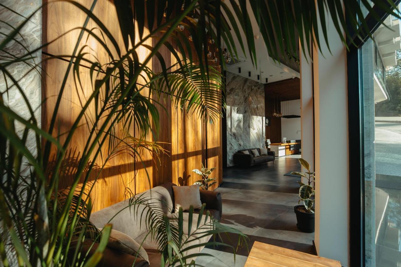 Capo Verde Hotel Батуми Экстерьер фото