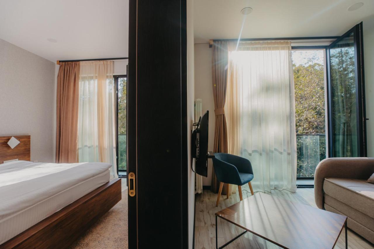 Capo Verde Hotel Батуми Экстерьер фото