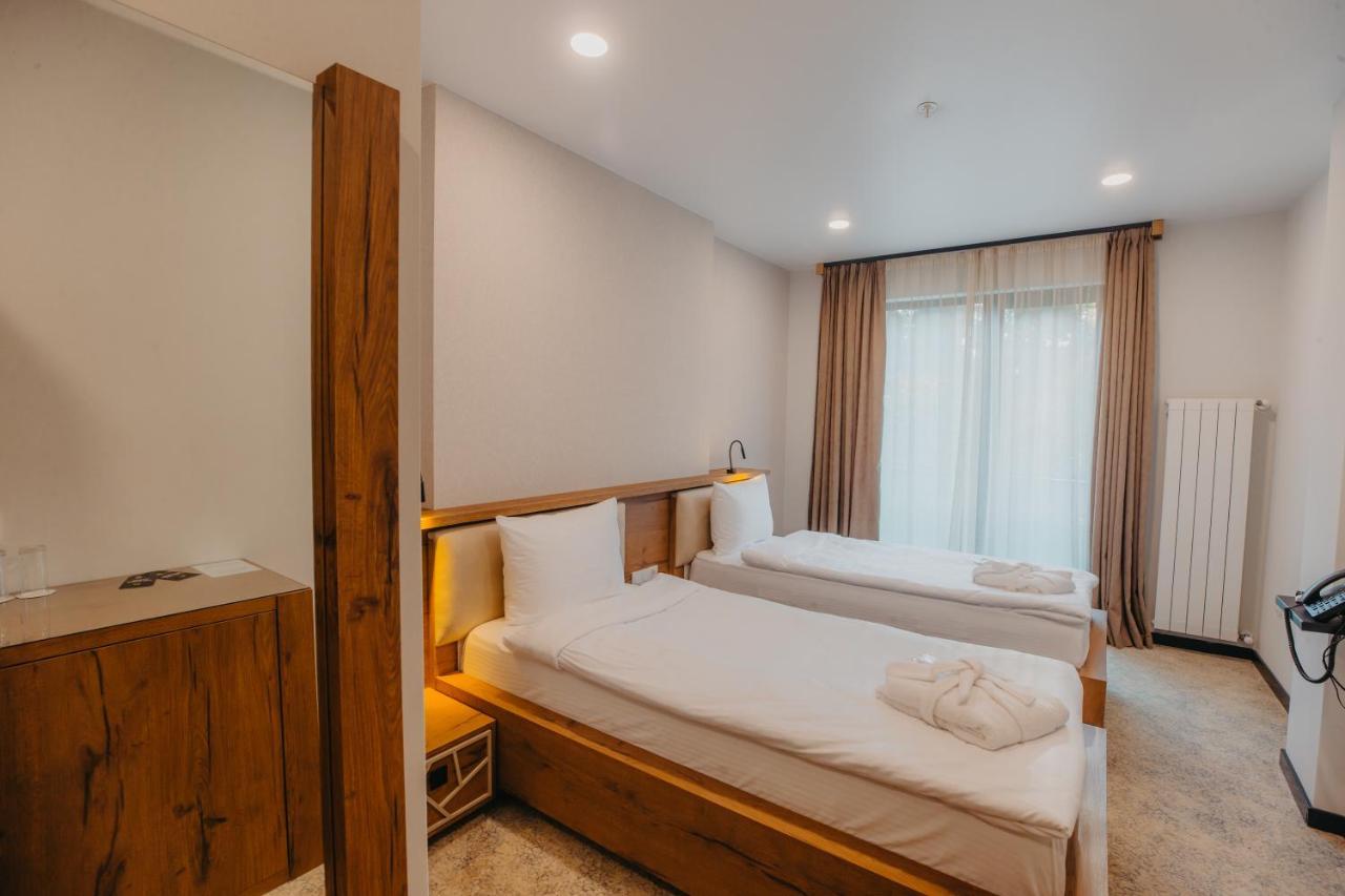 Capo Verde Hotel Батуми Экстерьер фото