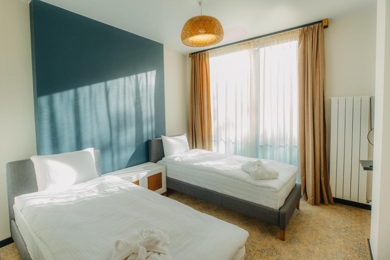 Capo Verde Hotel Батуми Экстерьер фото