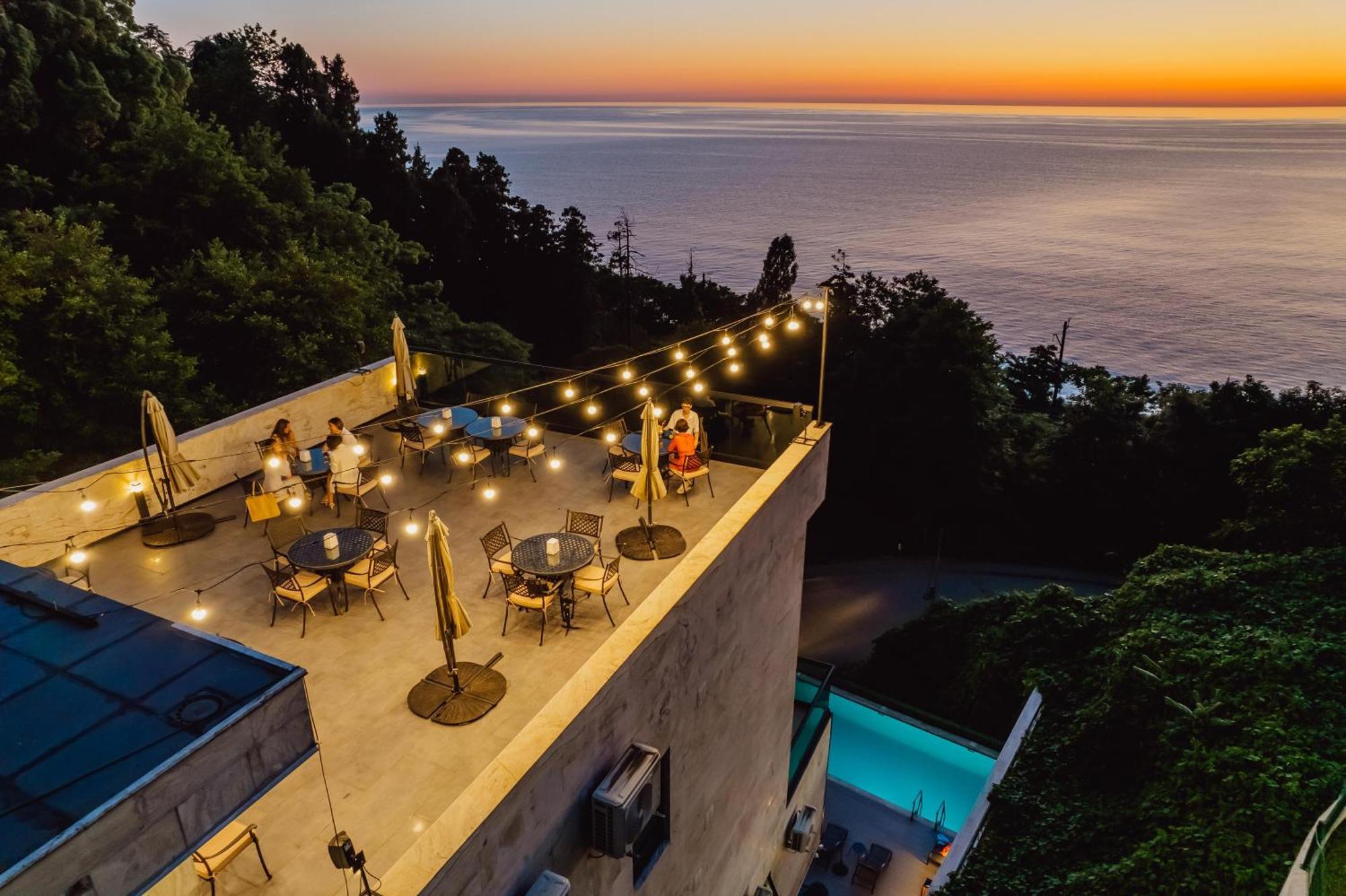 Capo Verde Hotel Батуми Экстерьер фото