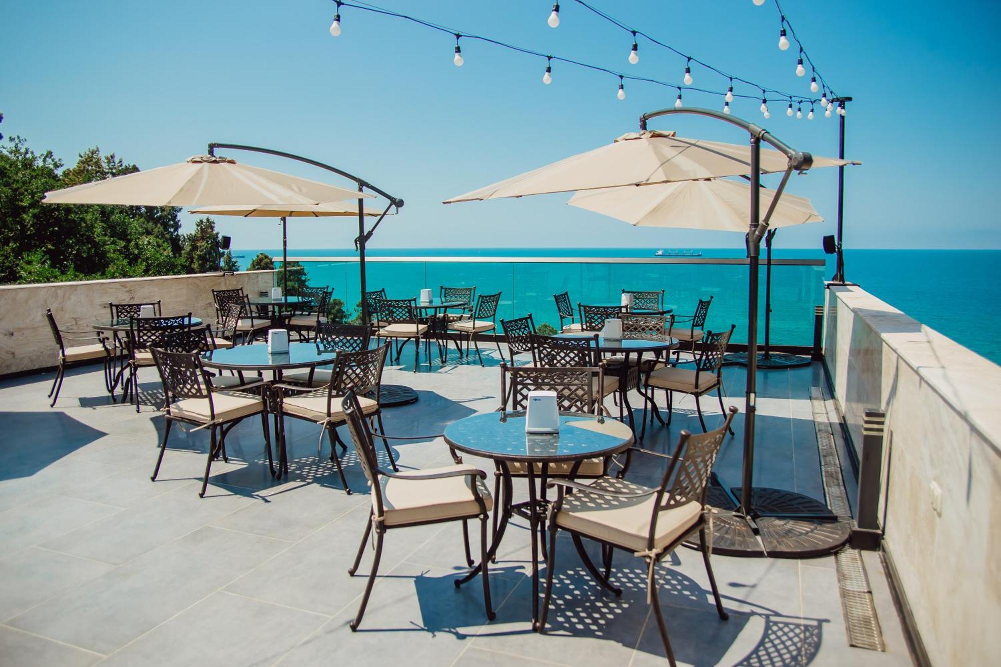 Capo Verde Hotel Батуми Экстерьер фото