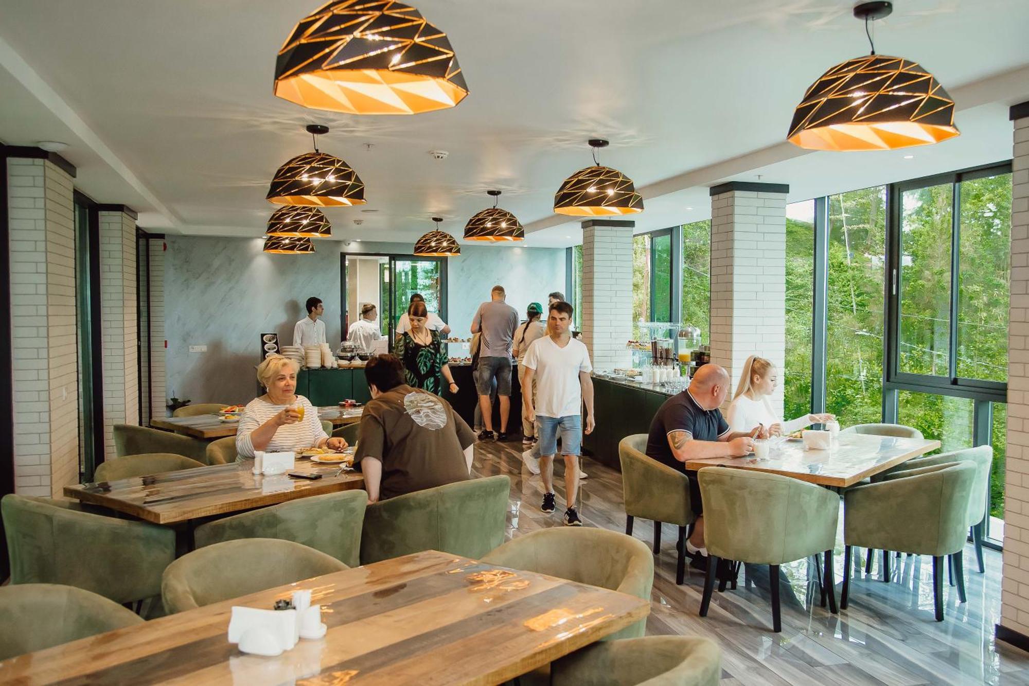 Capo Verde Hotel Батуми Экстерьер фото