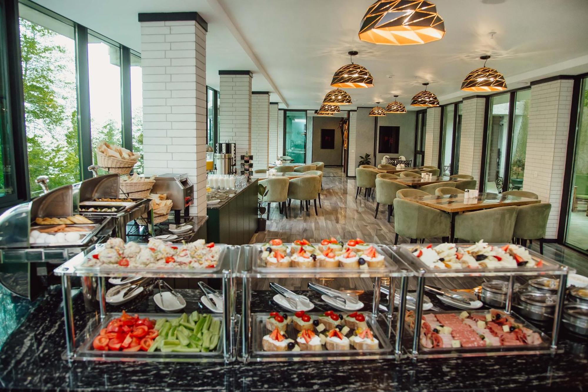 Capo Verde Hotel Батуми Экстерьер фото