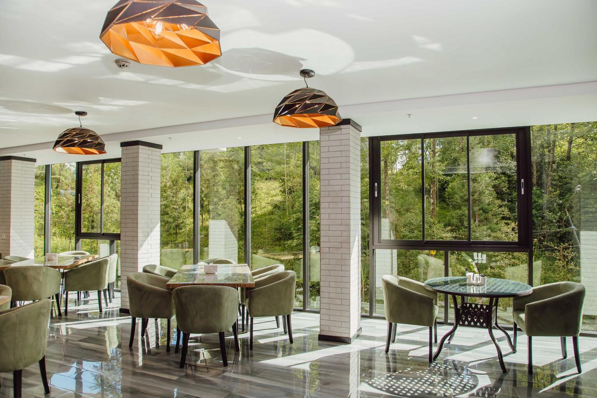 Capo Verde Hotel Батуми Экстерьер фото